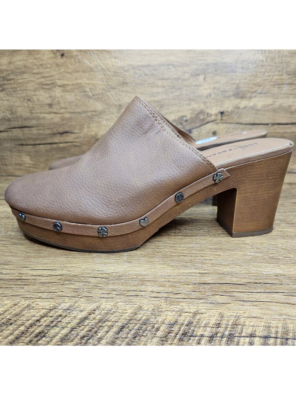 Lucky Brand Hazleigh tan studded Charm Wedge Mules size 9.5